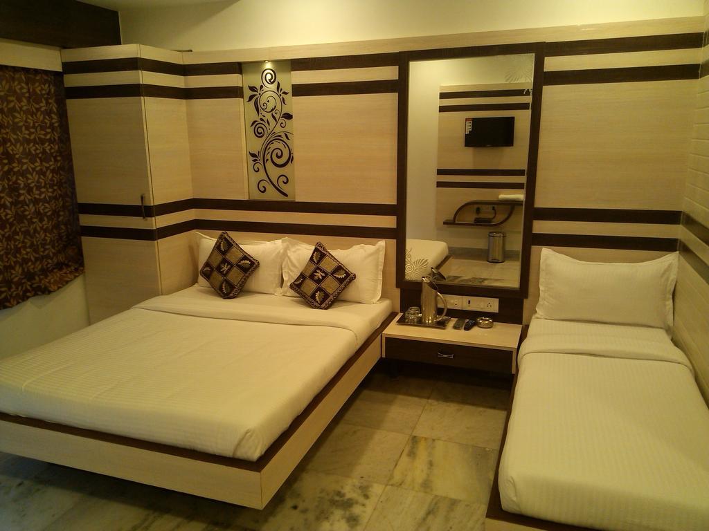 Hotel Oc Residency Bombay Værelse billede