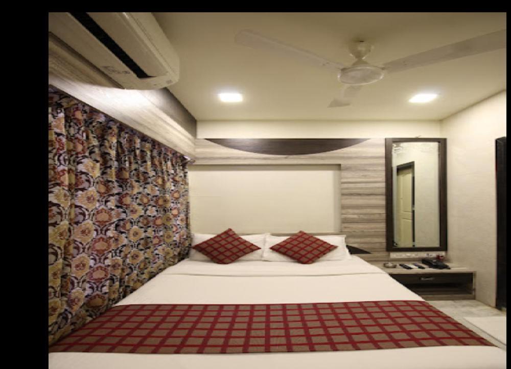 Hotel Oc Residency Bombay Eksteriør billede