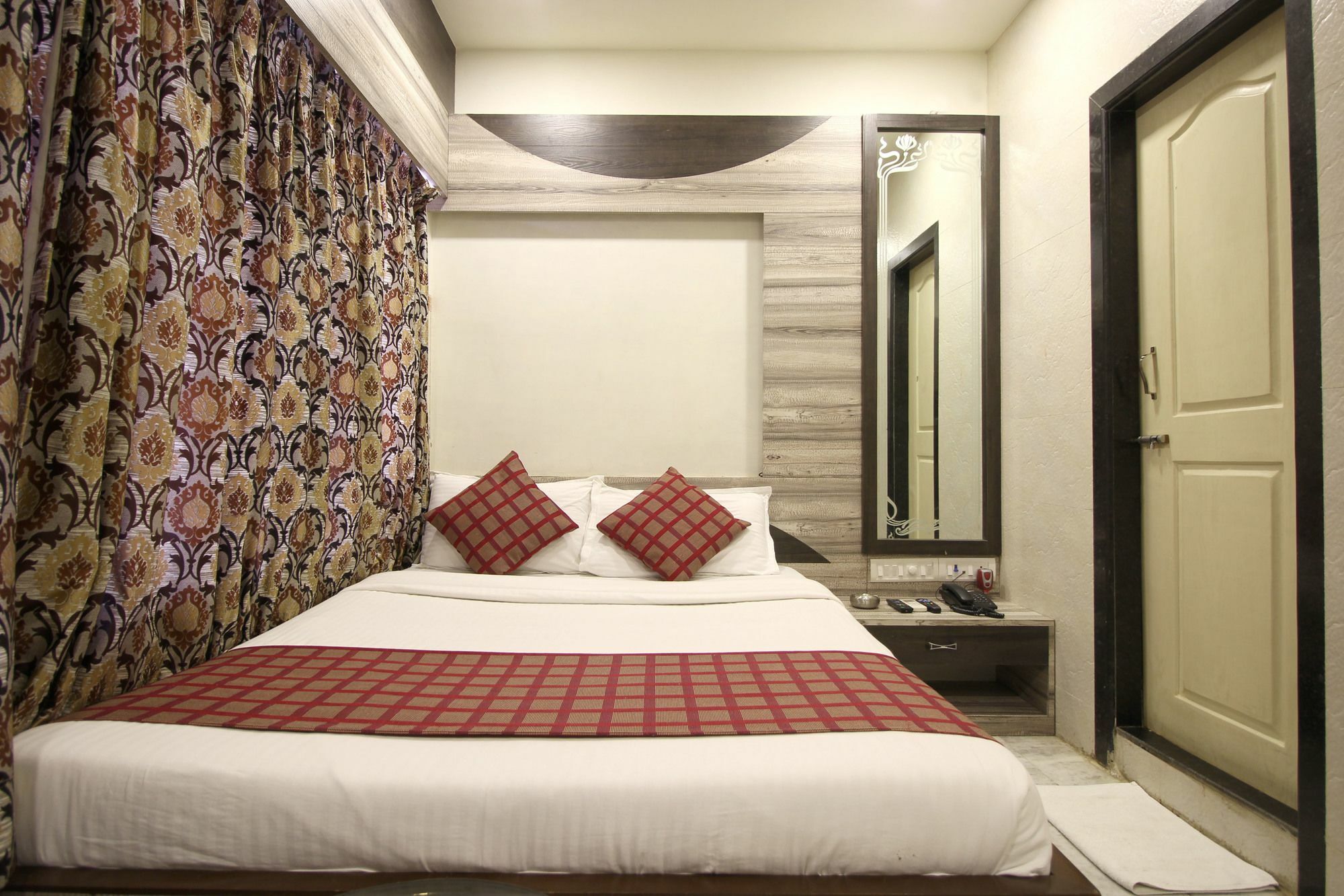 Hotel Oc Residency Bombay Eksteriør billede