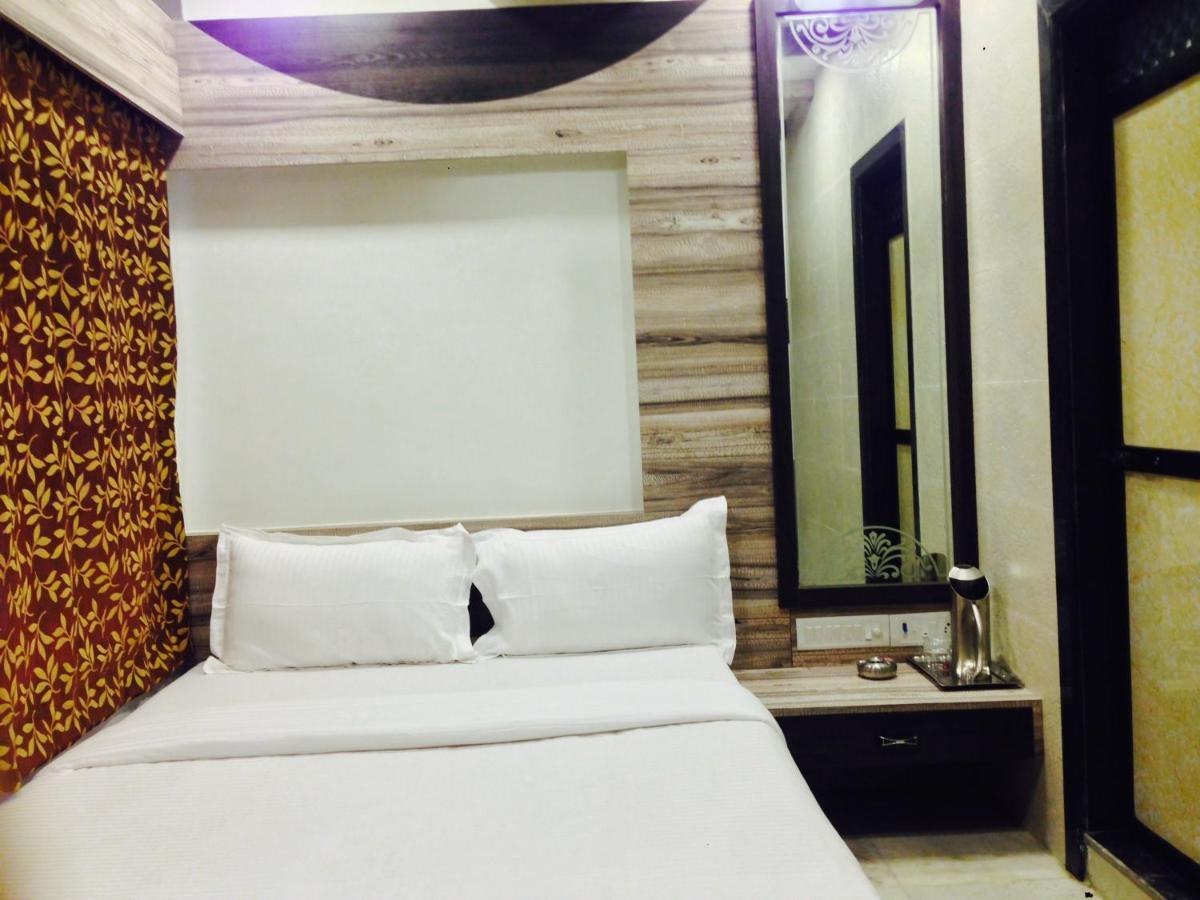 Hotel Oc Residency Bombay Værelse billede